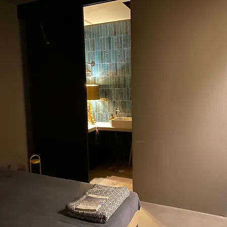 Residenza Rosso Di Sera בית נופש קאפוליברי