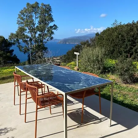 Rosso Di Sera Ferienhaus *
